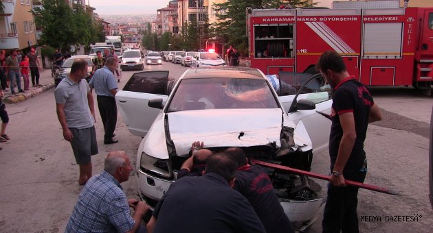 Kahramanmaraş'ta kamyonet ile otomobil çarpıştı: 2 yaralı