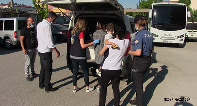 Kahramanmaraş'ta misafir gibi davranarak hırsızlık yapan iki şüpheli yakalandı