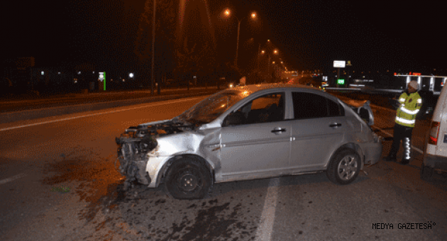 Kahramanmaraş'ta refüje çarparak takla atan otomobildeki 3 kişi yaralandı