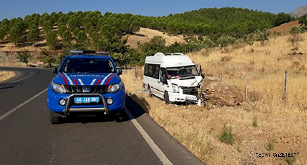 Kahramanmaraş'ta tarım işçilerini taşıyan minibüs kayaya çarptı: 11 yaralı