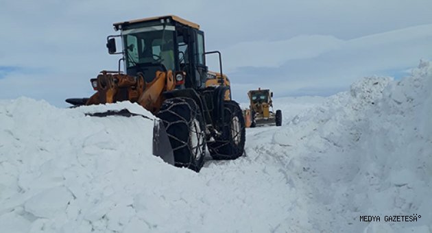Kahramanmaraş'ta tipi nedeniyle 10 mahalleye ulaşım sağlanamıyor