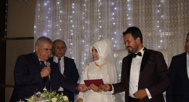 Kahveci ve Kırkgeçit ailesinin mutlu günü