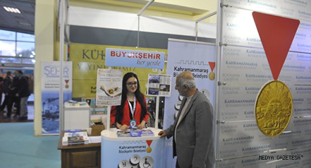 KİTAP FUARI’NDA ENGELLİLERE HİZMET
