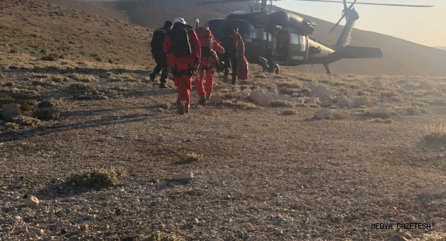Kızlar Sivrisi Dağı'nda mahsur kalan 3 dağcı kurtarıldı