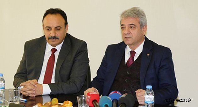KMTSO’DAN ÖĞRENCİLERE KİTAP VE GİYİM YARDIMI