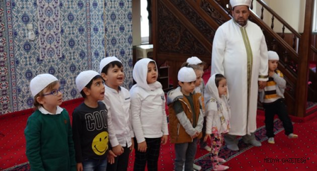 KREŞ ÇOCUKLARININ CAMİLER HAFTASI ZİYARETİ
