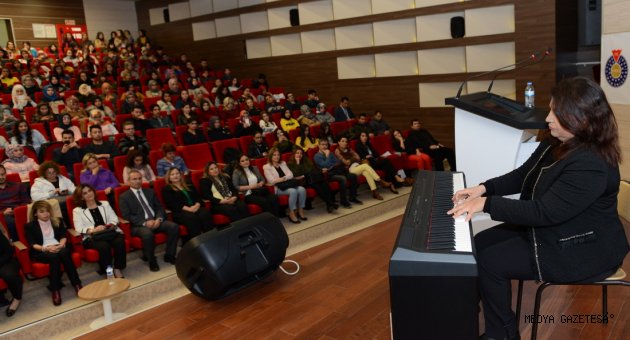KSÜ’de Sağlık Bilimlerinde Meslekler Arası Eğitim Konferansı Düzenlendi