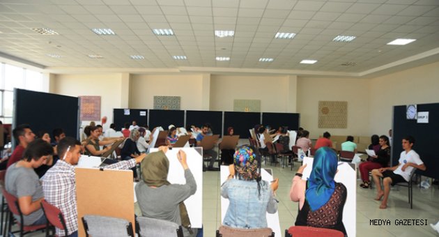 KSÜ Güzel Sanatlar Fakültesi Resim Bölümü Özel Yetenek Sınavına Büyük İlgi