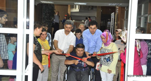 KURSİYERLERE SERTİFİKALARI VERİLDİ