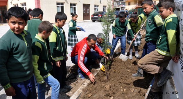 Kurucaovalı Öğrencilerden Anlamlı Orman Haftası Mesajı