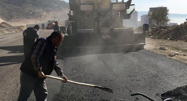 KUZEY ÇEVRE YOLU’NDA ASFALT DEVAM EDİYOR