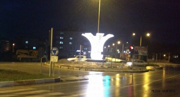 LED IŞIKLAR GÖZ KAMAŞTIRIYOR