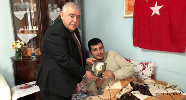 MAHÇİÇEK ‘’ ASKERLERİMİZİN HER DAİM YANINDAYIZ’’