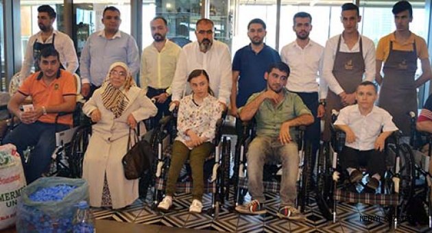 Mavi Kapakla Engeller Kalkıyor