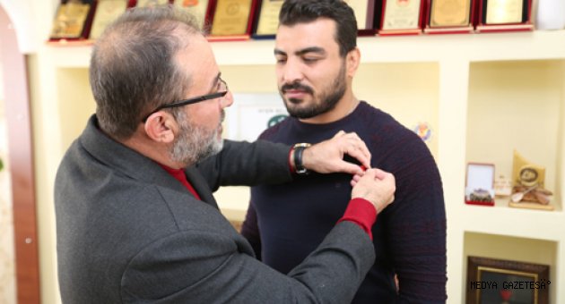 MİLLİ GÜREŞÇİ BÖKE’DEN, BAŞKAN GÜVEN’E ZİYARET…