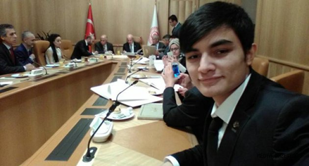 NİĞDE BİRLİK VAKFI MECLİS BAŞKANI İSMAİL KAHRAMAN'I ZİYARET ETTİ
