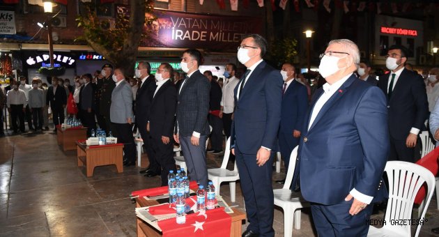 Onikişubat Belediyesi, 15 Temmuz’u Vatandaşlarla Kutladı