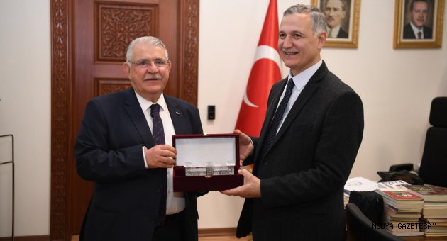 Onikişubat Belediyesi’nden Deprem Önlemleri Konferansı