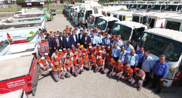 ONİKİŞUBAT BELEDİYESİ RAMAZAN AYI ÖNCESİ TEMİZLİK ÇALIŞMALARINI TAMAMLADI