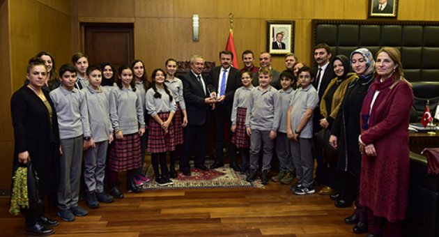 ORTAOKUL ÖĞRENCİLERİNDEN ZİYARET
