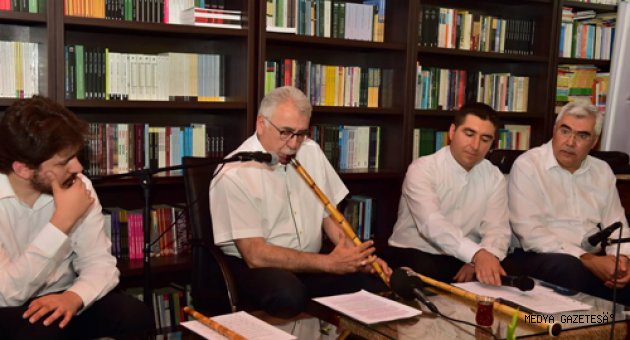 ÖZÇİMİ VE ÖĞRENCİLERİ BİR NEFESLE GÖNÜLLERİ FETHETTİ