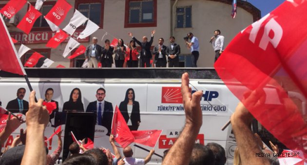 ÖZTUNÇ ELBİSTAN’DA GÖVDE GÖSTERİSİ YAPTI