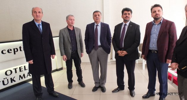 Pakdil; “Millet ne derse başımızın tacıdır”
