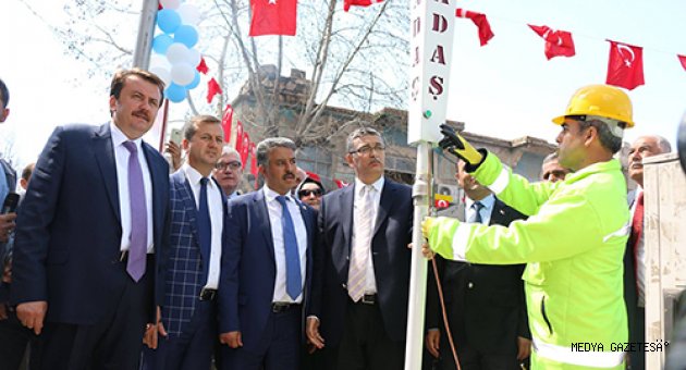 PAZARCIK İLÇESİ DOĞALGAZ İLE BULUŞMANIN MUTLULUĞUNU YAŞIYOR
