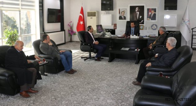 Pazarcık MYO Heyeti Pazarcık Belediyesi`ni Ziyaret Etti