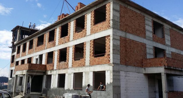 PAZARCIK YENİ EĞİTİM YUVASINA KAVUŞUYOR