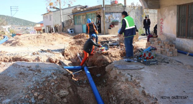 PAZARCIKTA 70 YILLIK SU ŞEBEKESİ YENİLEME ÇALIŞMALARI BAŞLADI
