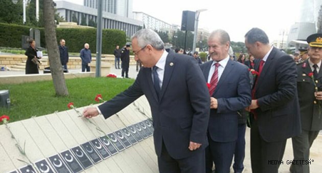 Rektör Deveci Bakü’de Cumhuriyet Bayramı Törenine Katıldı
