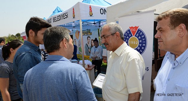 Rektör Deveci, KSÜ’ye Kayıt Yaptıran Öğrenciler ve Aileleri ile Bir Araya Geldi