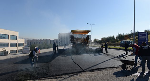 REKTÖR DEVECİ; MAHÇİÇEK'E TEŞEKKÜR