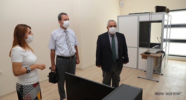 REKTÖR ÖZGÜL, İNSAN VE TOPLUM BİLİMLERİ FAKÜLTESİ’NDE İNCELEMELERDE BULUNDU