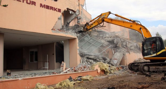 Sabancı Kültür Merkezi Yıkılıyor