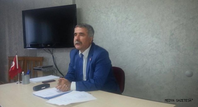 ŞAİR YAZAR AHMET SANDAL MEHMET AKİF VE NECİP FAZIL'IN ŞİİRLERİNDEKİ ORTAK EKSENİ ANLATTI