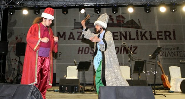 SANATÇI AYKUT KUŞKAYA KONSER VERDİ