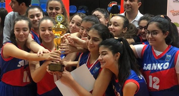 SANKO OKULLARI KURTULUŞ KUPASI BASKETBOL ŞAMPİYONU