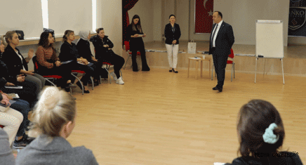 SANKO OKULLARI’NDA “ETKİLİ EBEVEYNLİK EĞİTİMİ” VERİLDİ