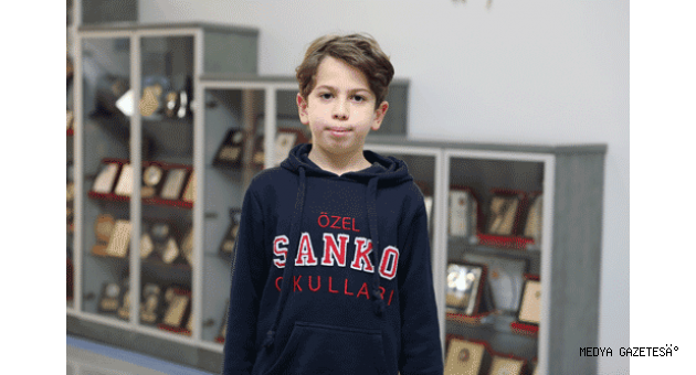 SANKO OKULLARI’NDAN EFE TAHTACI İLK 15 ÖĞRENCİ ARASINA GİRDİ