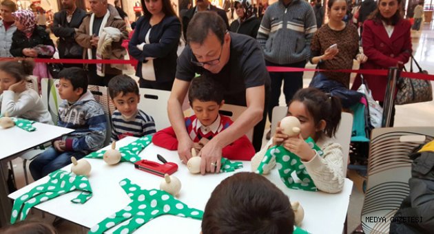SANKO PARK’TA ÇOCUKLARIN KUKLA YAPMA SEVİNCİ