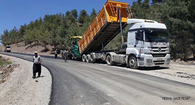 SARIÇUKUR YOLU ASFALTLANIYOR