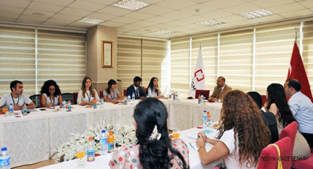 SOYDAŞ ÖĞRENCİLER BYEGM’NİN FAALİYETLERİ HAKKINDA BİLGİ ALDI