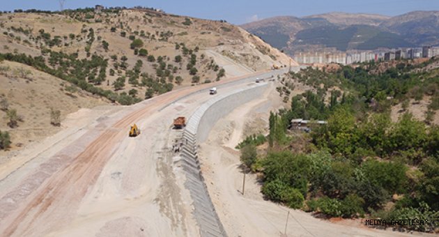 SÜMBÜLLÜ BULVARI TÜM HIZIYLA DEVAM EDİYOR