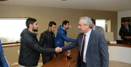 2016 Yılını Kupalarla Kapatan KSÜ Spor Takımları, Rektör Deveci’yi Ziyaret Etti