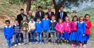 23 NİSAN’I İLK KEZ HEDİYELERLE KARŞILADILAR