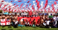 28. ALTINKEMER’E 8 ÜLKEDEN 600 GÜREŞÇİ KATILDI