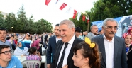5 Nisan, 12 Şubat, Binevler ve İstiklal Mahallesi sakinleri hep birlikte iftar yaptı.