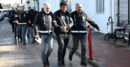 Adana'da battaniyeye sarılı ceset bulunmasıyla ilgili iki şüpheli tutuklandı